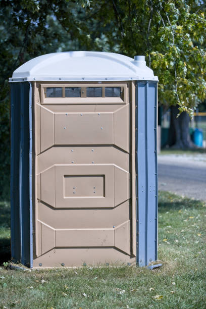 Affordable portable toilet rental in Gateway, FL